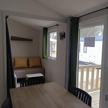 Camping Les Maraises Saint-Martin-de-Ré Екстериор снимка