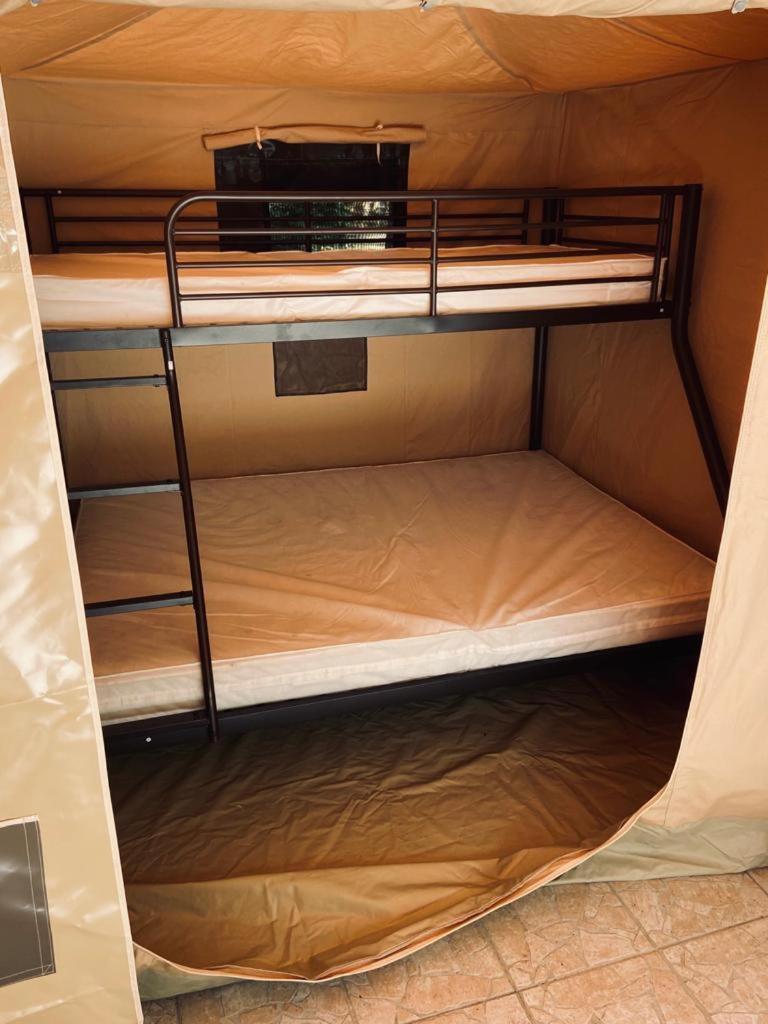 Camping Les Maraises Saint-Martin-de-Ré Екстериор снимка