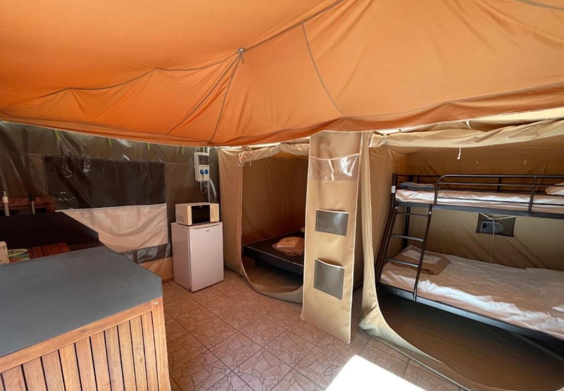 Camping Les Maraises Saint-Martin-de-Ré Екстериор снимка