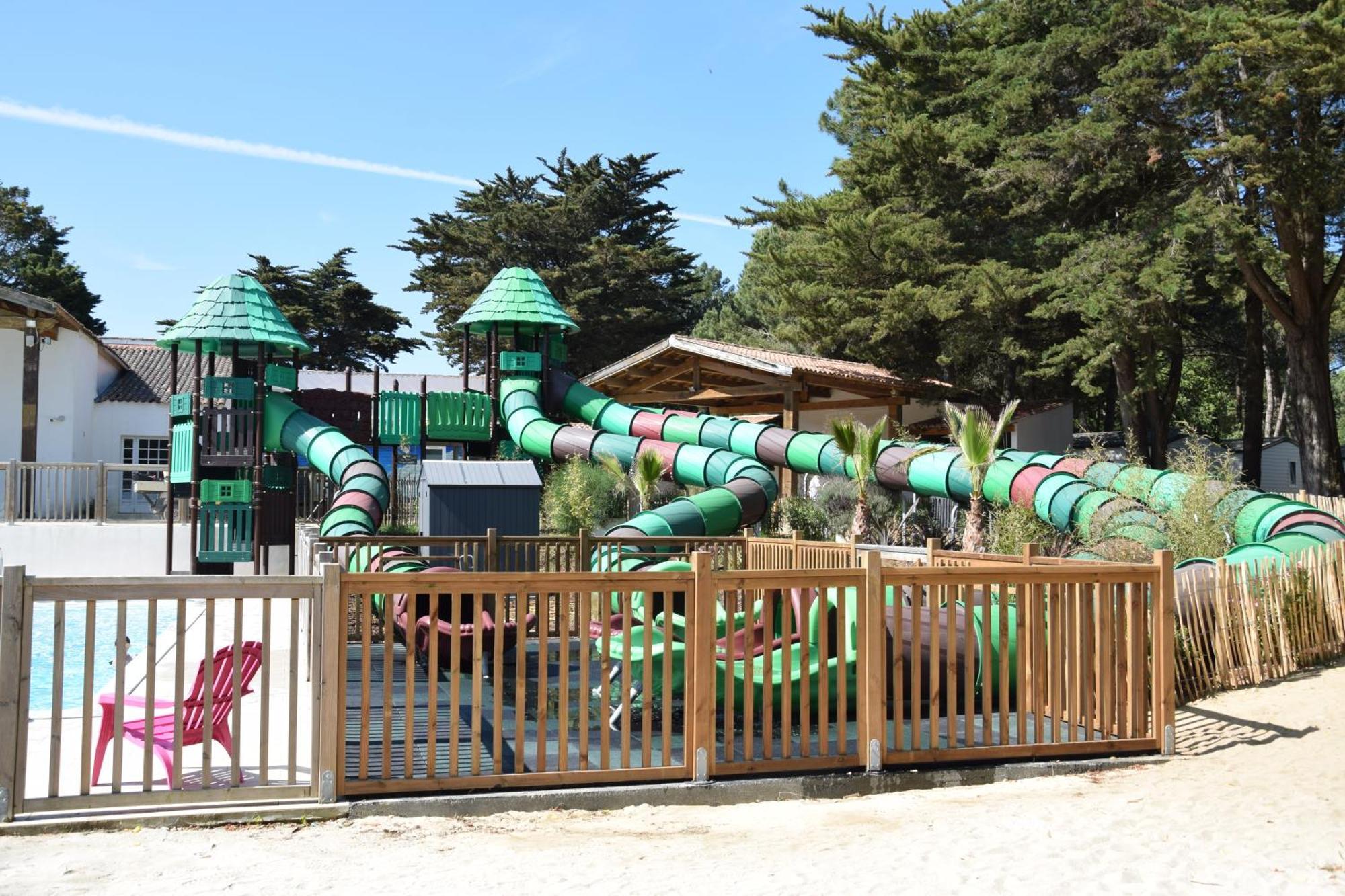 Camping Les Maraises Saint-Martin-de-Ré Екстериор снимка