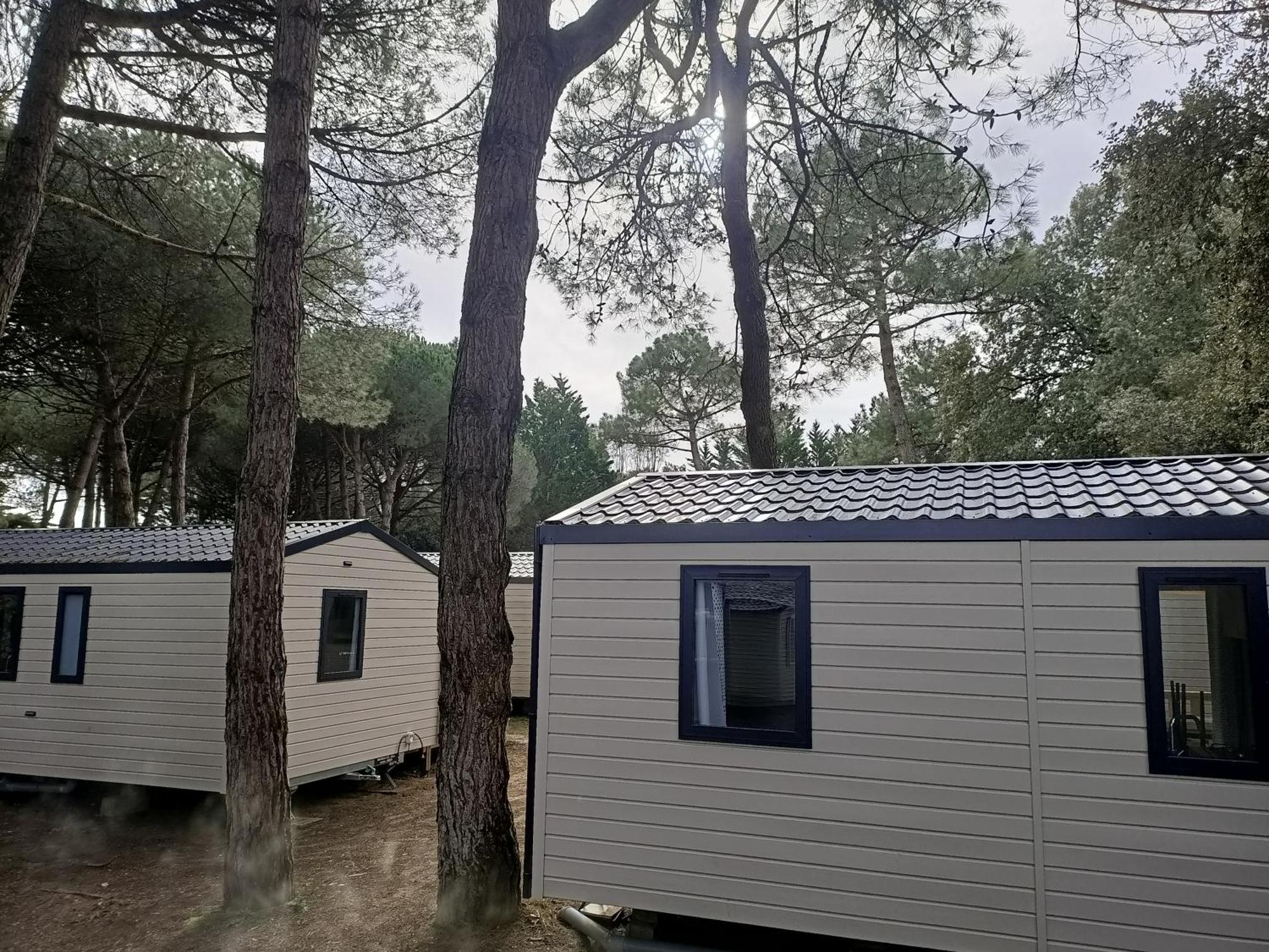 Camping Les Maraises Saint-Martin-de-Ré Екстериор снимка