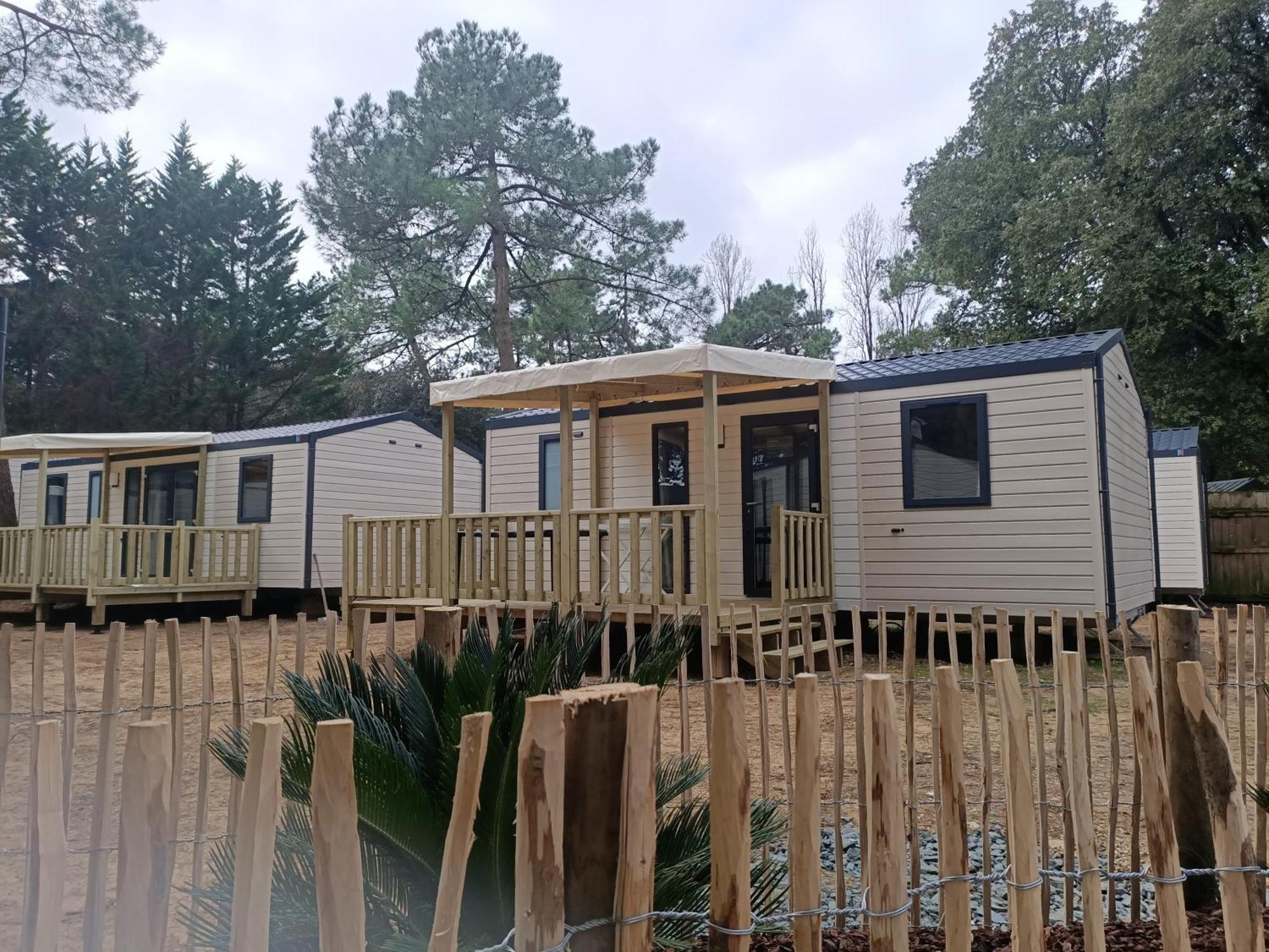 Camping Les Maraises Saint-Martin-de-Ré Екстериор снимка