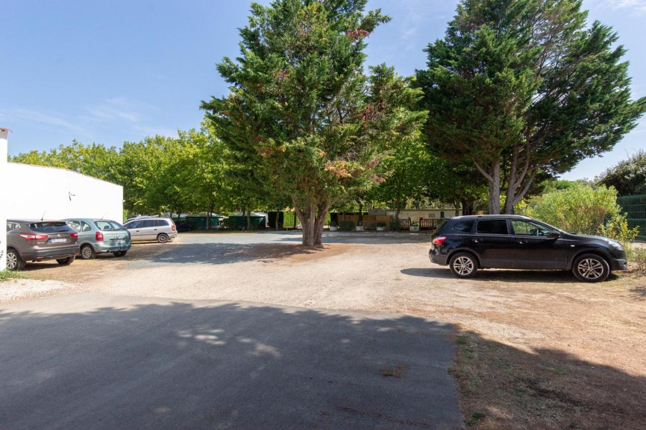 Camping Les Maraises Saint-Martin-de-Ré Екстериор снимка