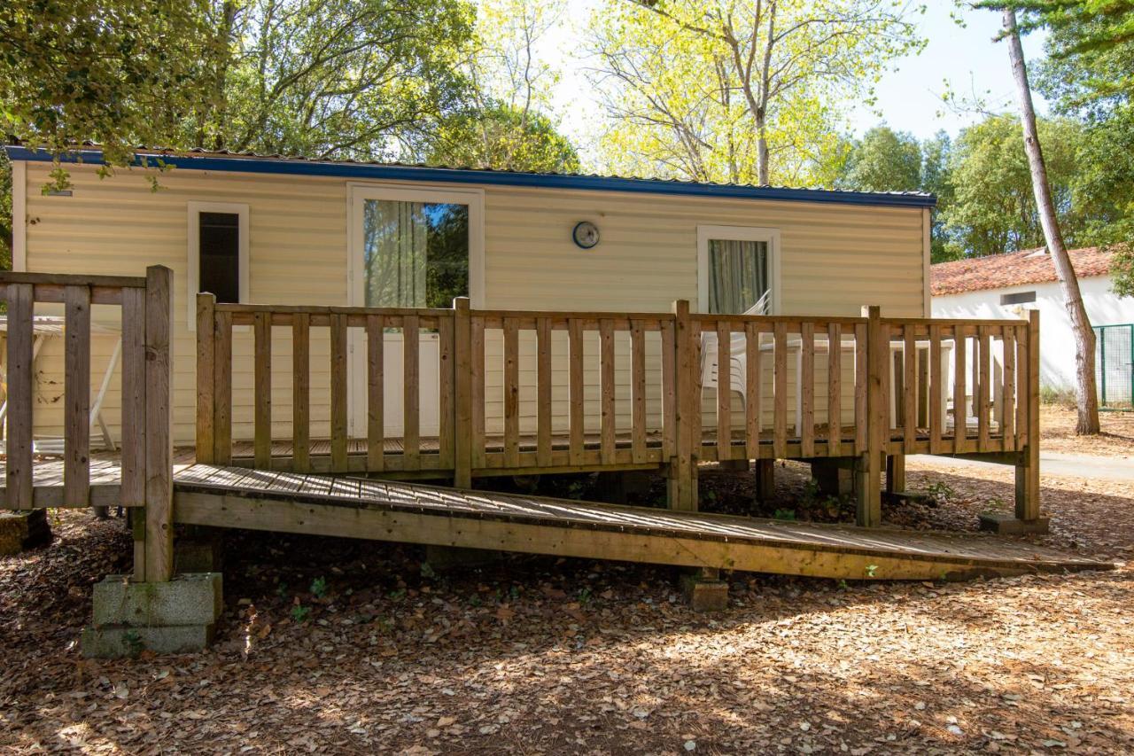 Camping Les Maraises Saint-Martin-de-Ré Екстериор снимка