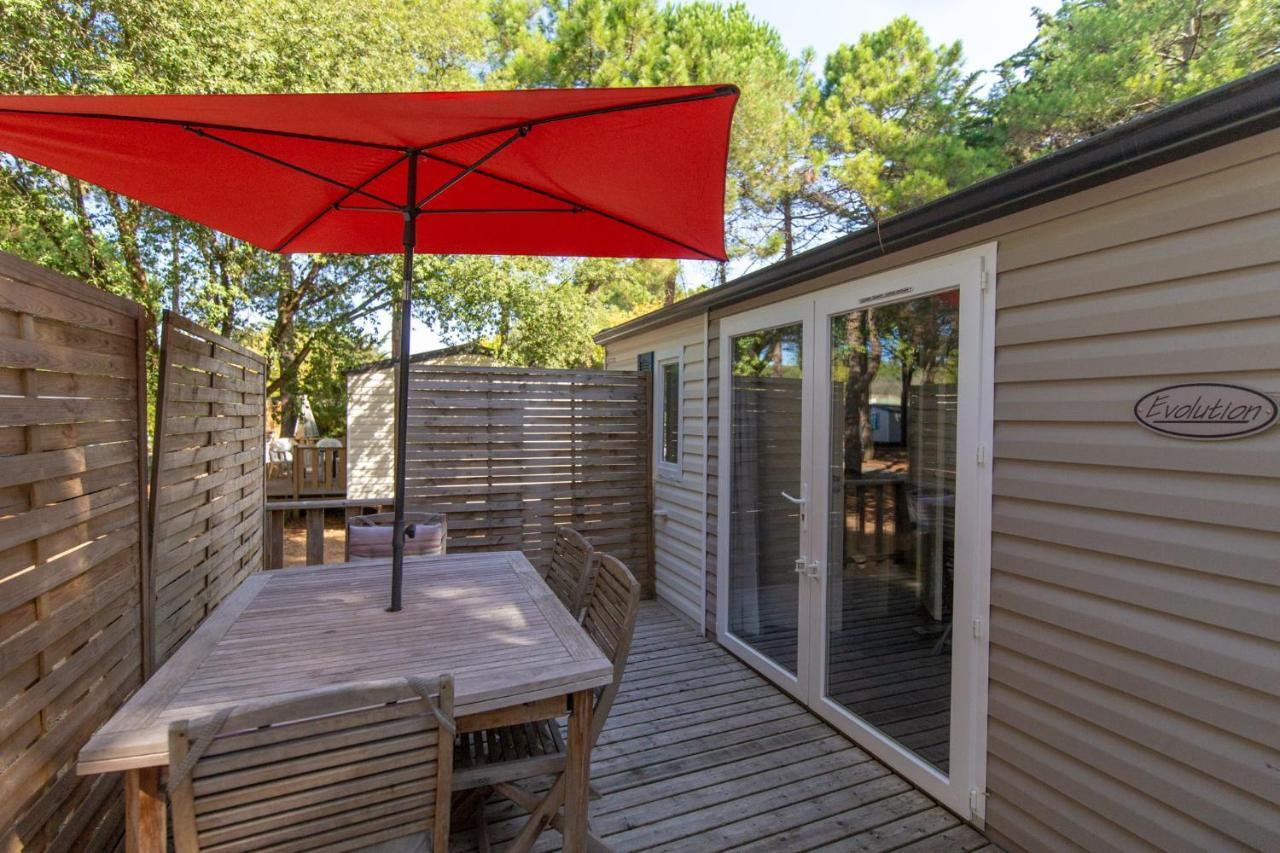 Camping Les Maraises Saint-Martin-de-Ré Екстериор снимка