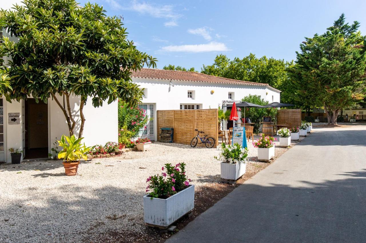 Camping Les Maraises Saint-Martin-de-Ré Екстериор снимка